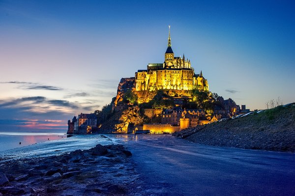 Les sites touristiques incontournables de la région - Découvrons-les ensemble !