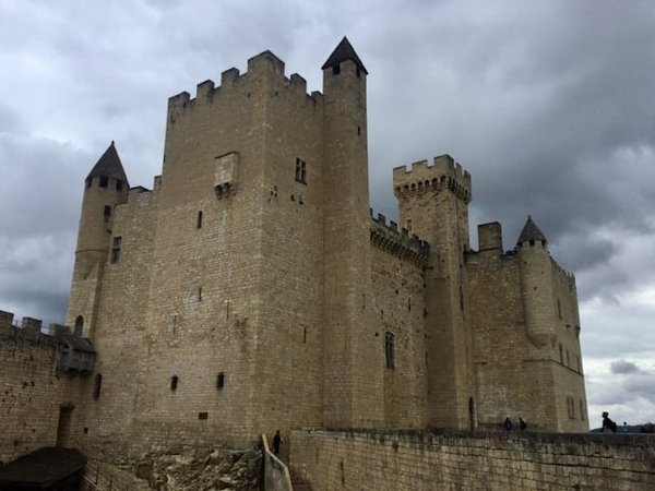 Plongée dans l'histoire : une visite inoubliable du château de Beynac